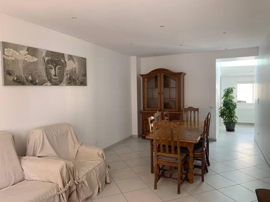 Maison De 1 A 8 Personnes Entierement Renovee Charly-sur-Marne Esterno foto